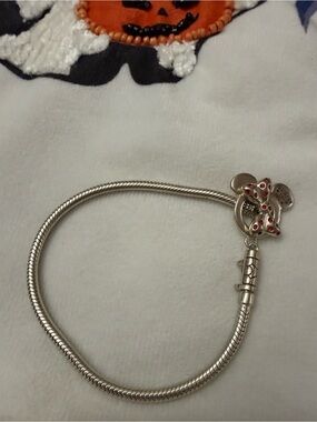 Chamilia Silver Snake Chain Minnie Bracelet with Red-Enamel Bow Charm